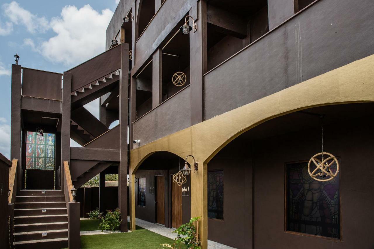 Monastery Suites Oranjestad Zewnętrze zdjęcie